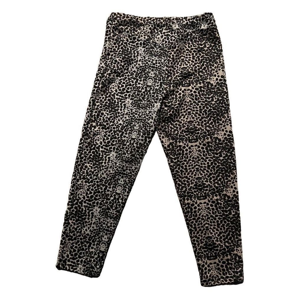 Live The Process Leopard Cropped Leggings Size Medium - Picture 3 of 5